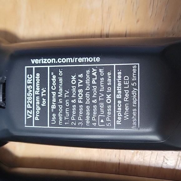 Set of 2 used Verizon Fios Remotes - Picture 4 of 4